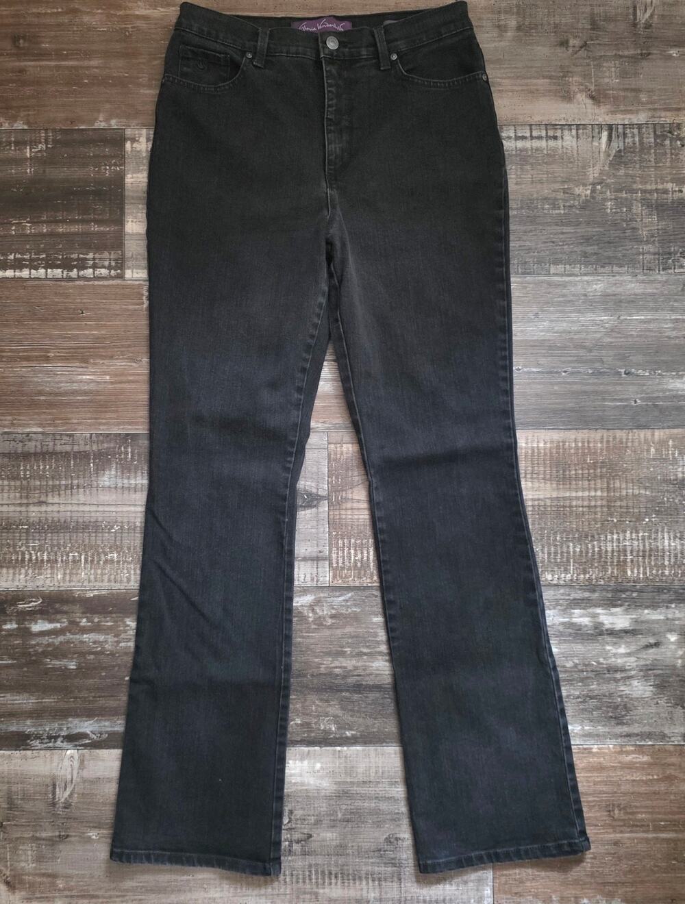 Gloria Vanderbilt "Amanda" Black Bootcut Jeans Size 10
